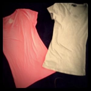 2 short sleeve tees.